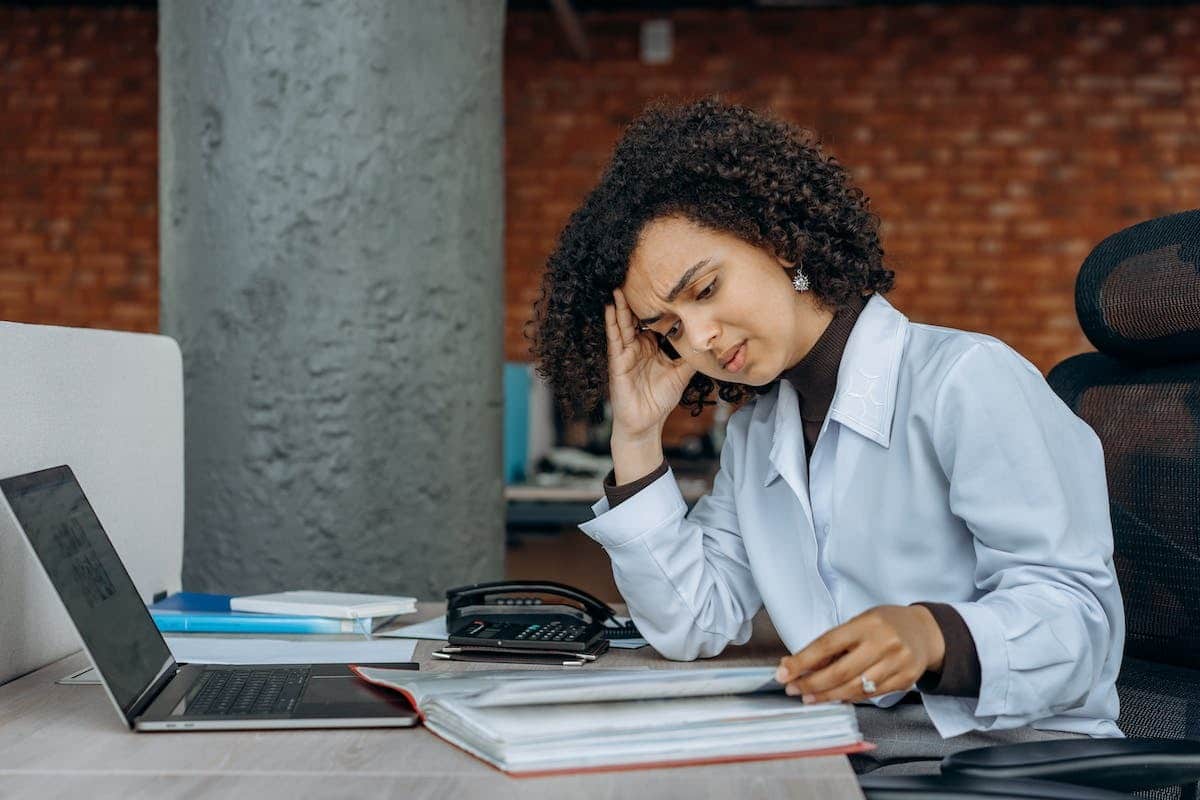 Optimisez votre fiscalité professionnelle en maîtrisant les différents types de taxes associés